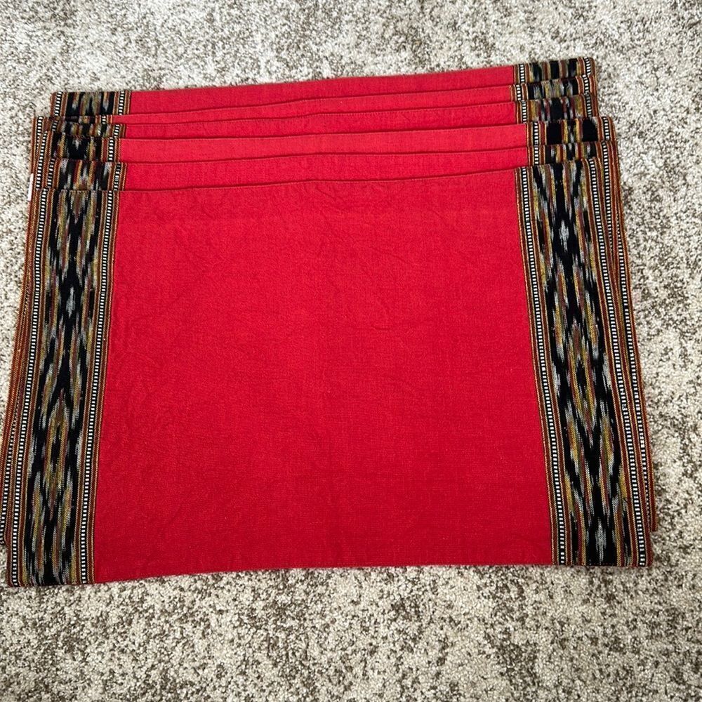 Pier 1 Six Cotton Cloth Decorative Placemats